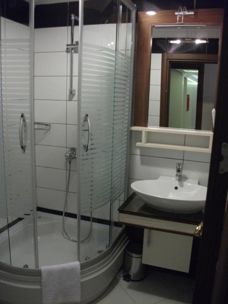 Grand Anatolia Hotel Istanbul Exterior foto